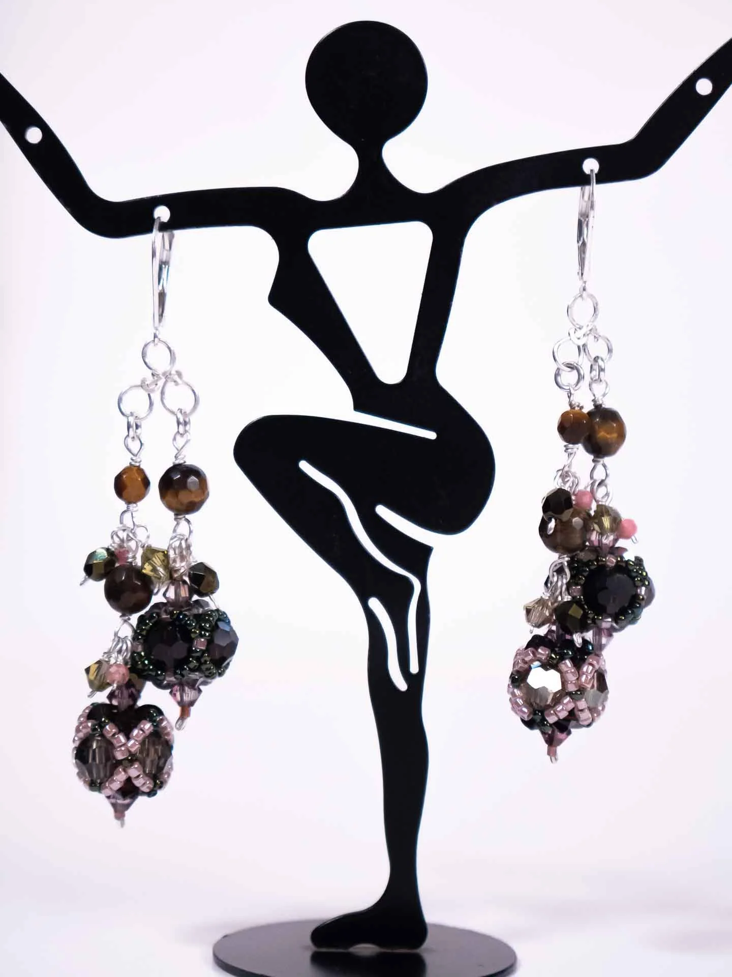 black, diamond, pink double switch beaded beads as dangle.jpg