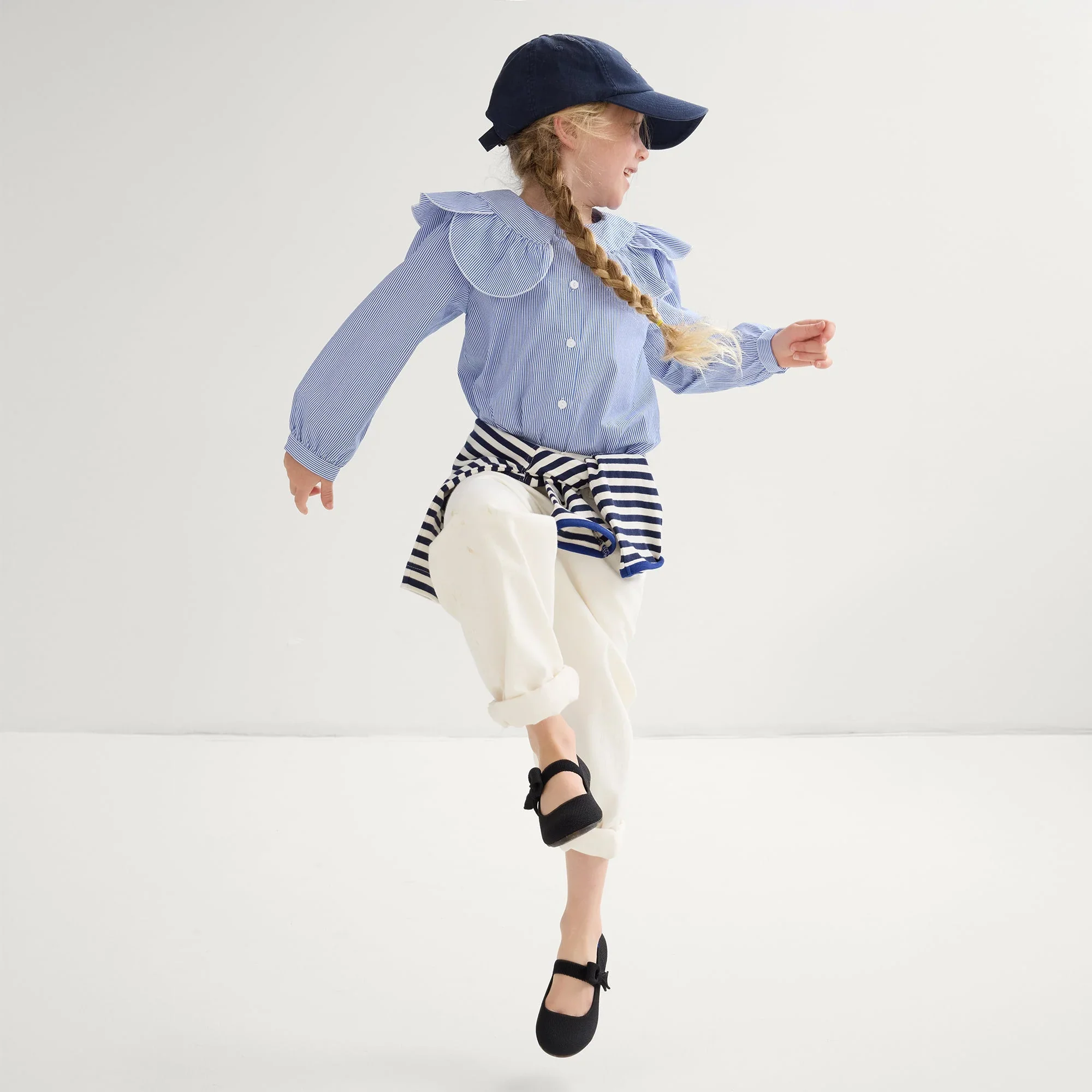 420_Kids_Tux_Bow_Mary_Jane_Black_On_Figure_1120.webp