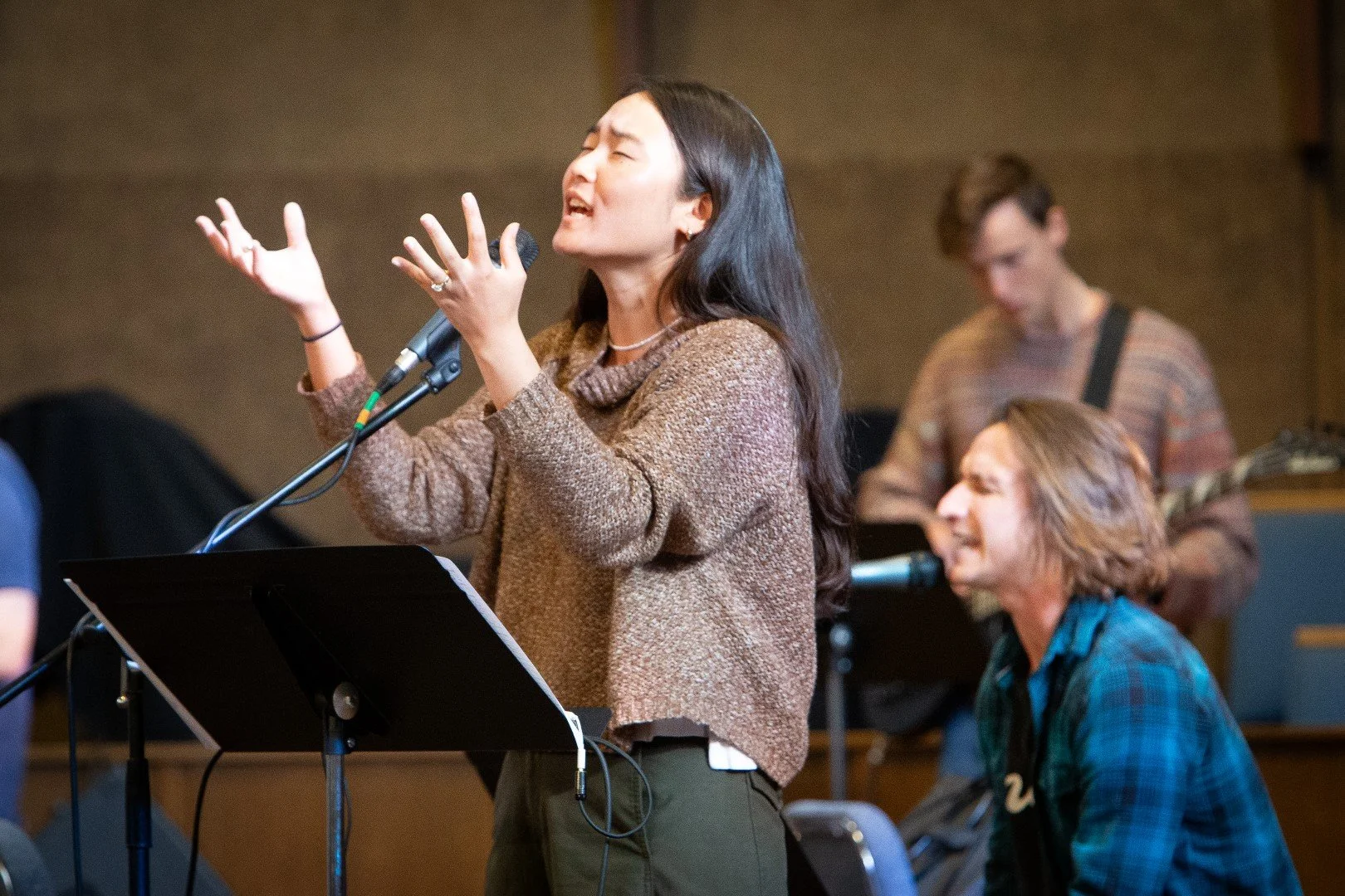 AE8W2143 (Large).jpg