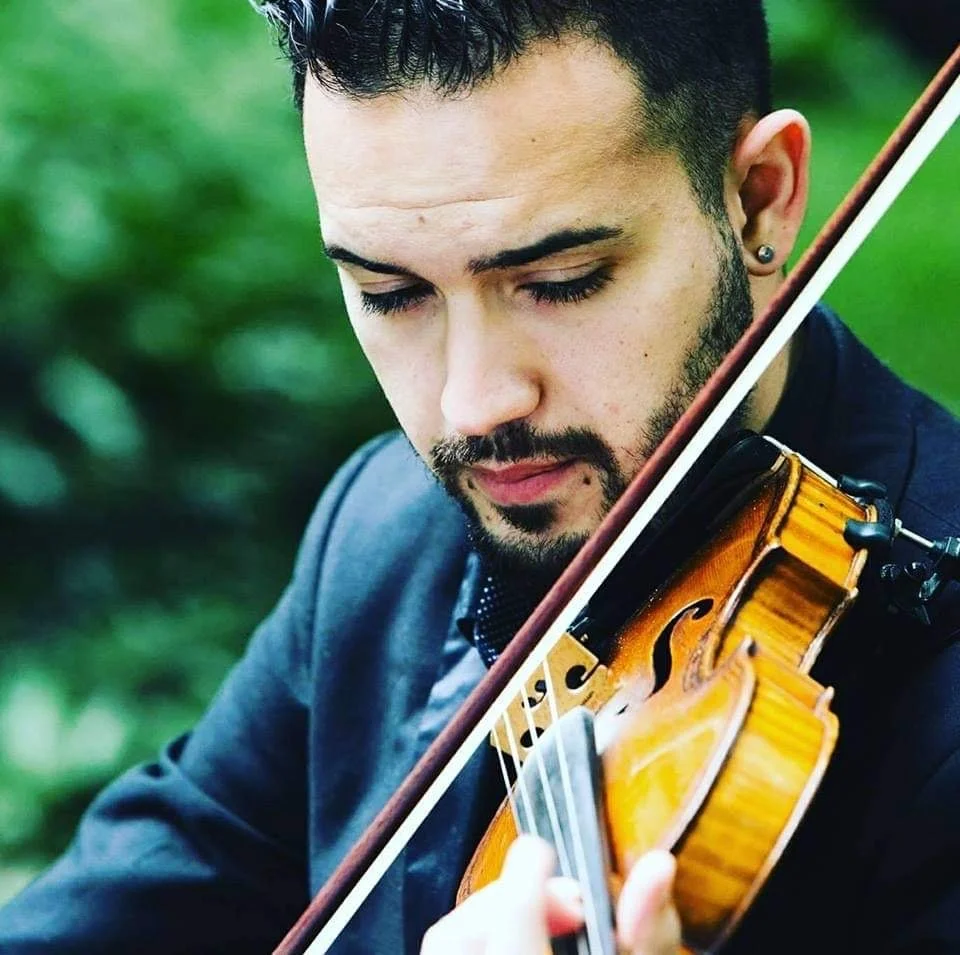 Luis Cuevas, violin