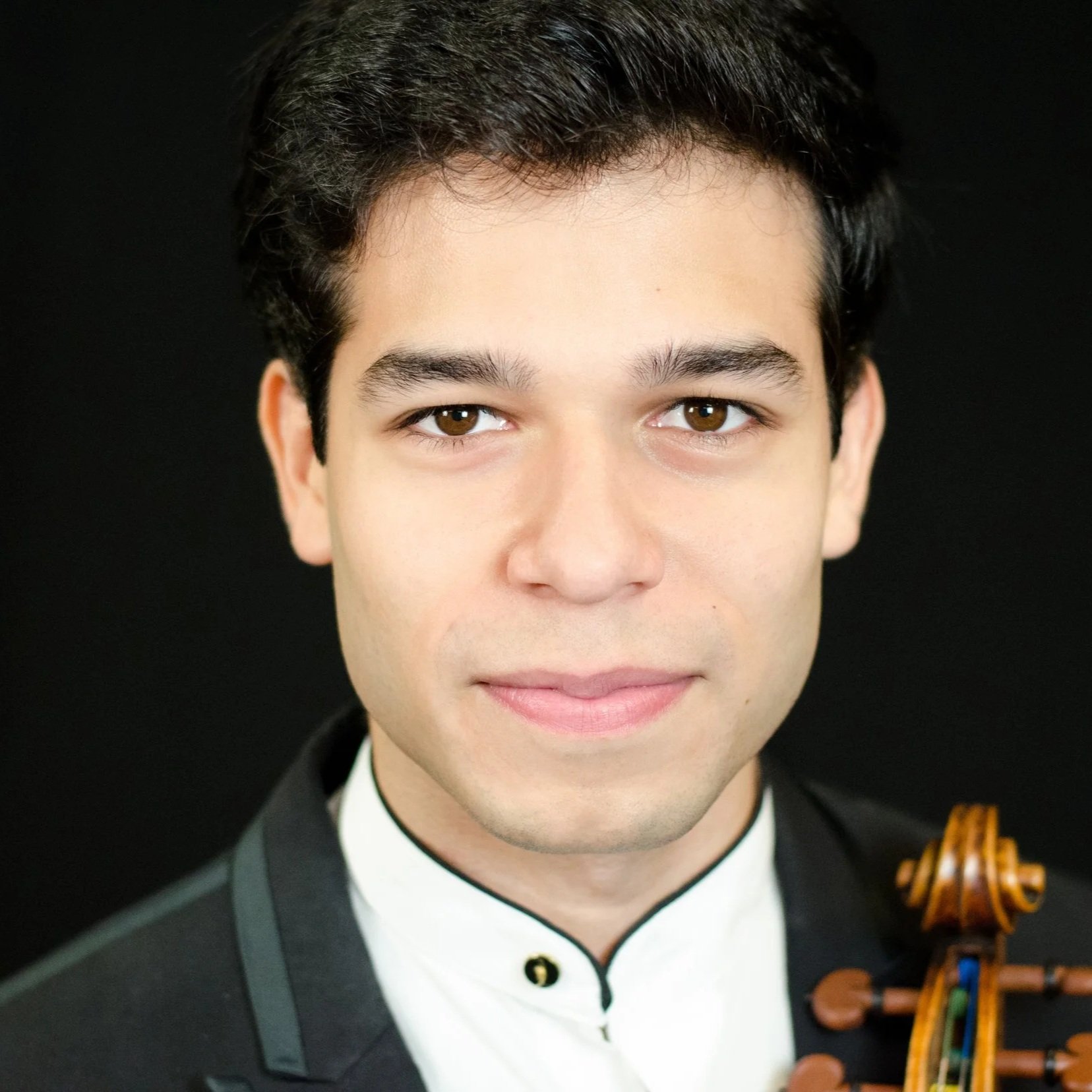 Rubén Rengel, violin