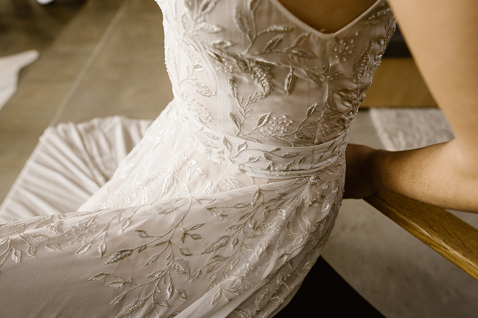 New Belle Leaf Embroidery Mesh Insert Split Thigh Chiffon Wedding  Dress-Large
