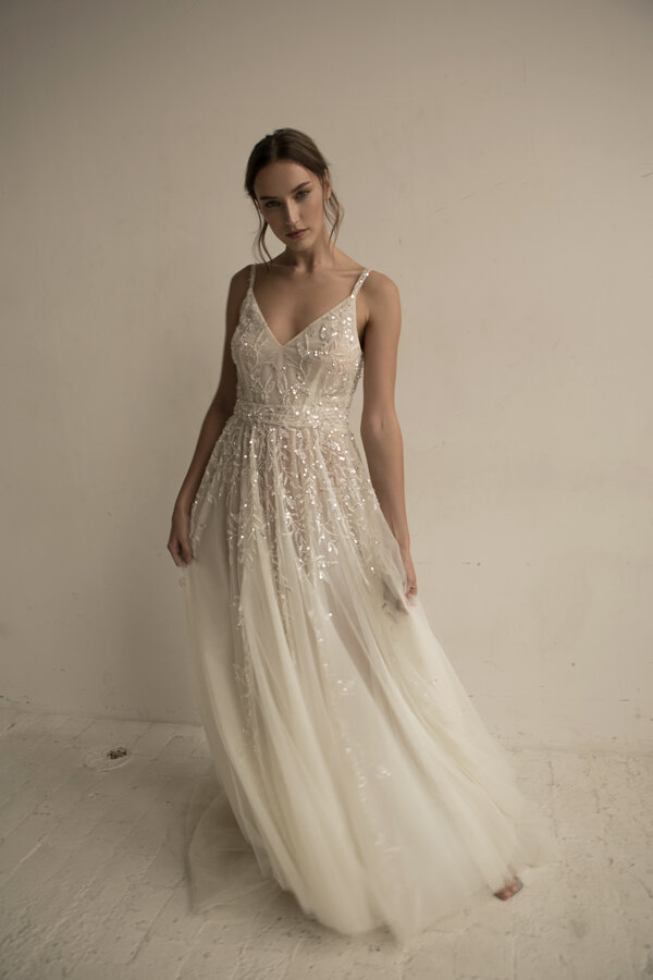 Piece 25 by L’eto Bridal 