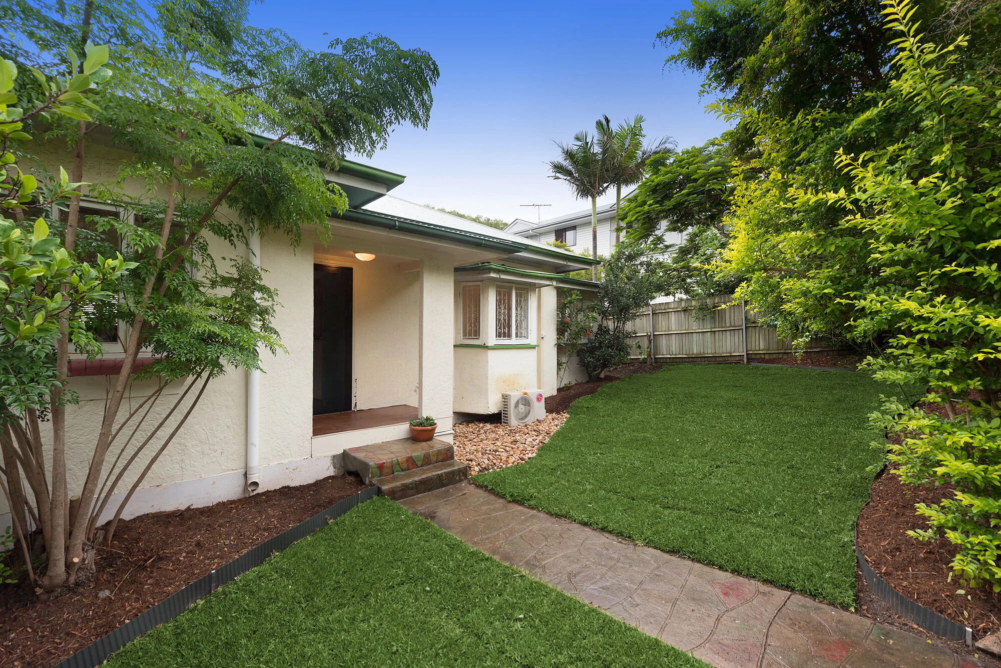 25 Burnaby Terrace, Gordon Park