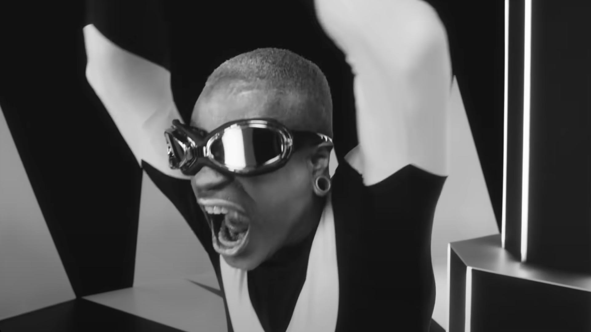 ELTON.png