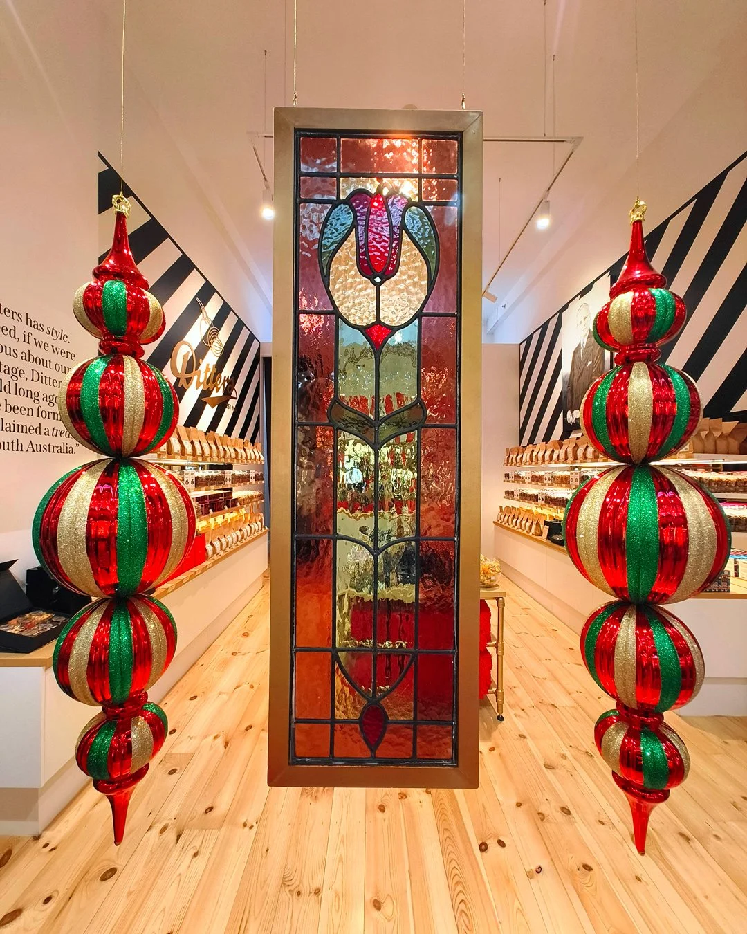 ✨🌈✨This festive season, step into the heart of Christmas at Ditters and take in the beauty of the coloured glass in our Christmas window. Just like our famous Gourmet 'Stained Glass Window' Cakes, which have been a beloved Adelaide tradition since 1