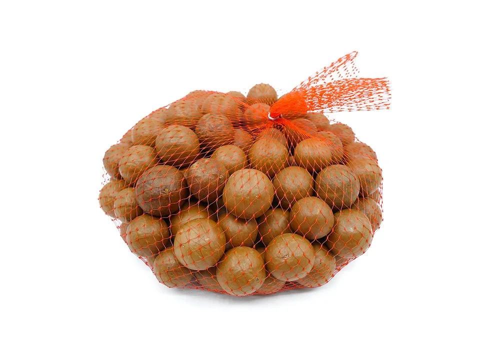Raw Macadamias in Shell