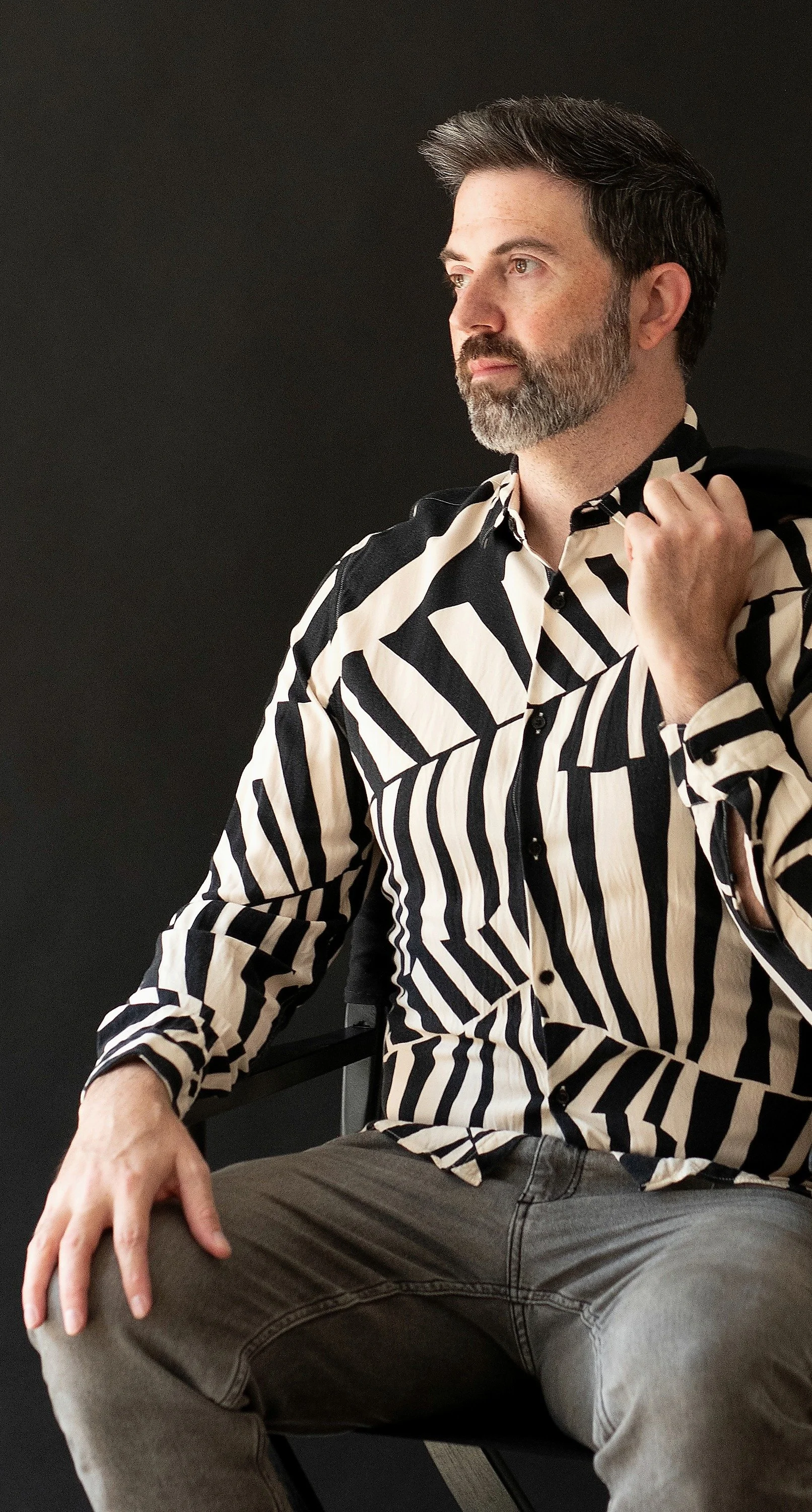 Dustin_Gledhill_press_portrait_1612x3000_web_v2.jpg