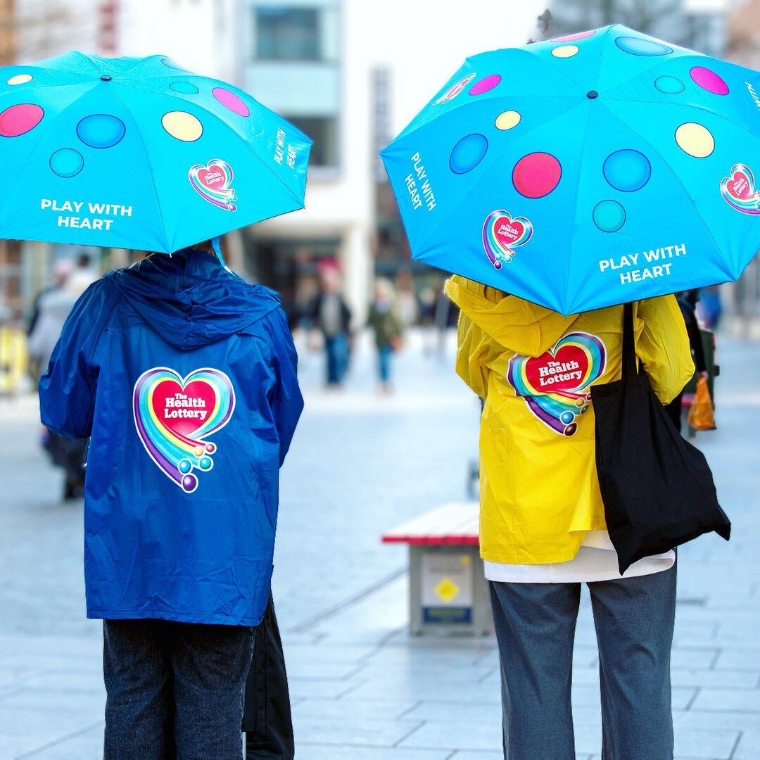 *New Client* @healthlottery thanks to the team @pressboxpr_ ☂️

A super fun PR shoot handing out umbrellas in Exeter High St. Typically, on the sunniest day we'd had in weeks! ☀️

#pr #prphotography #exeter #exeterphotographer #devon #devonbusiness #