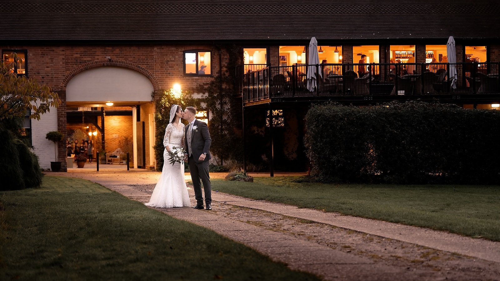 cottesmore_golf_and_country_club_wedding_photographer_37.jpg