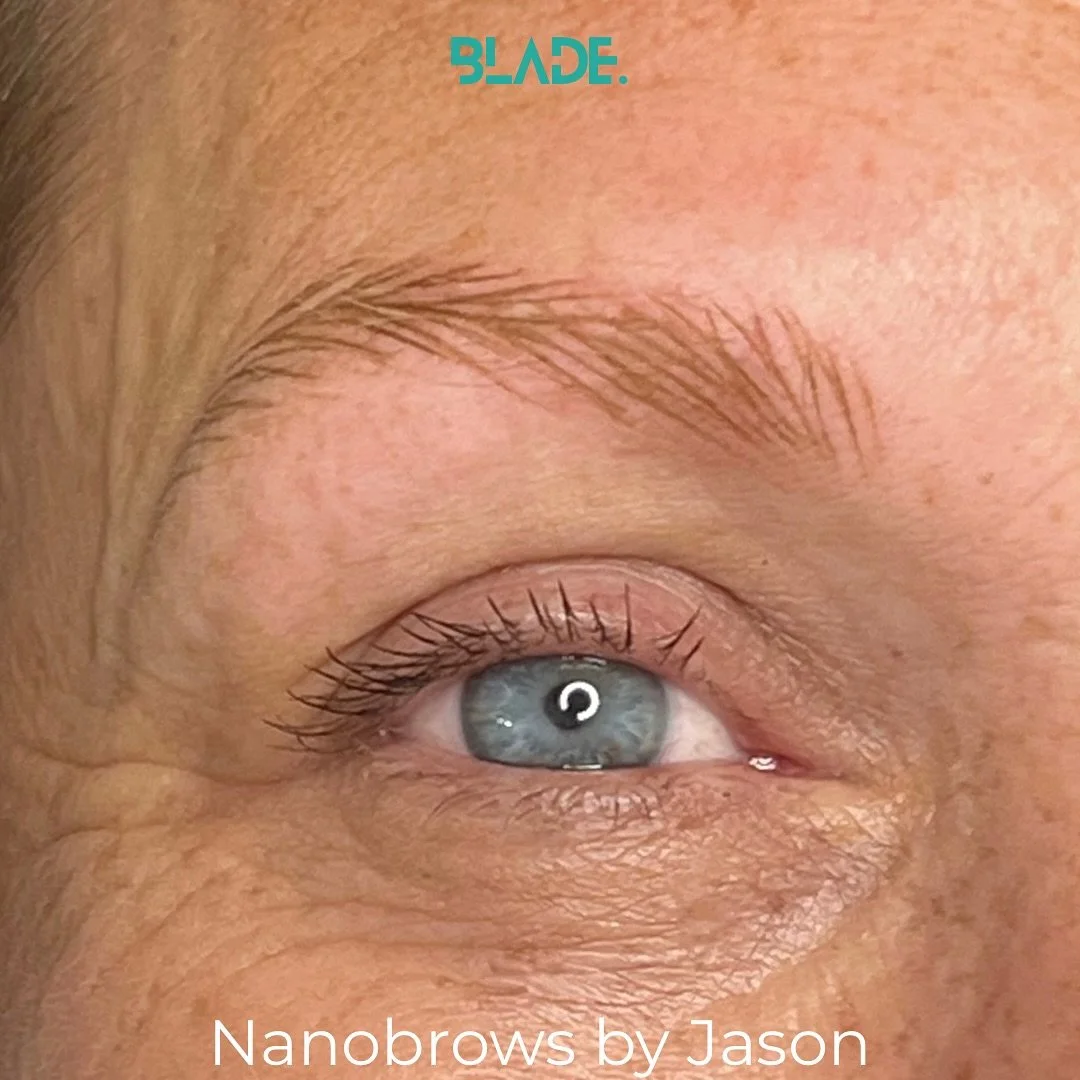 SWIPE for the before! One of my favourite sets of brows to do so far!

Artist: Jason
Technique: machine hairstrokes (Nanobrows)
Duration: 2 hours
Results: 1-3 years
Location: Sydney and Auckland

#nanobrows #machinehairstrokes #browgoals #pmu #sydney