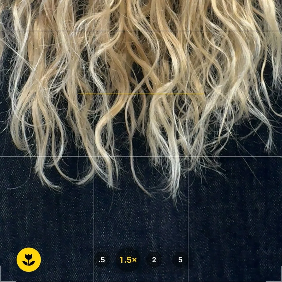 Signs your hair needs more moisture 

Are you using so many amazing products and still not seeing results with your hair? It can be a sign your hair is THIRSTY 💦 and needs hydration.

Does your hair feel
&bull;dry and rigid
&bull;seems like it drys 