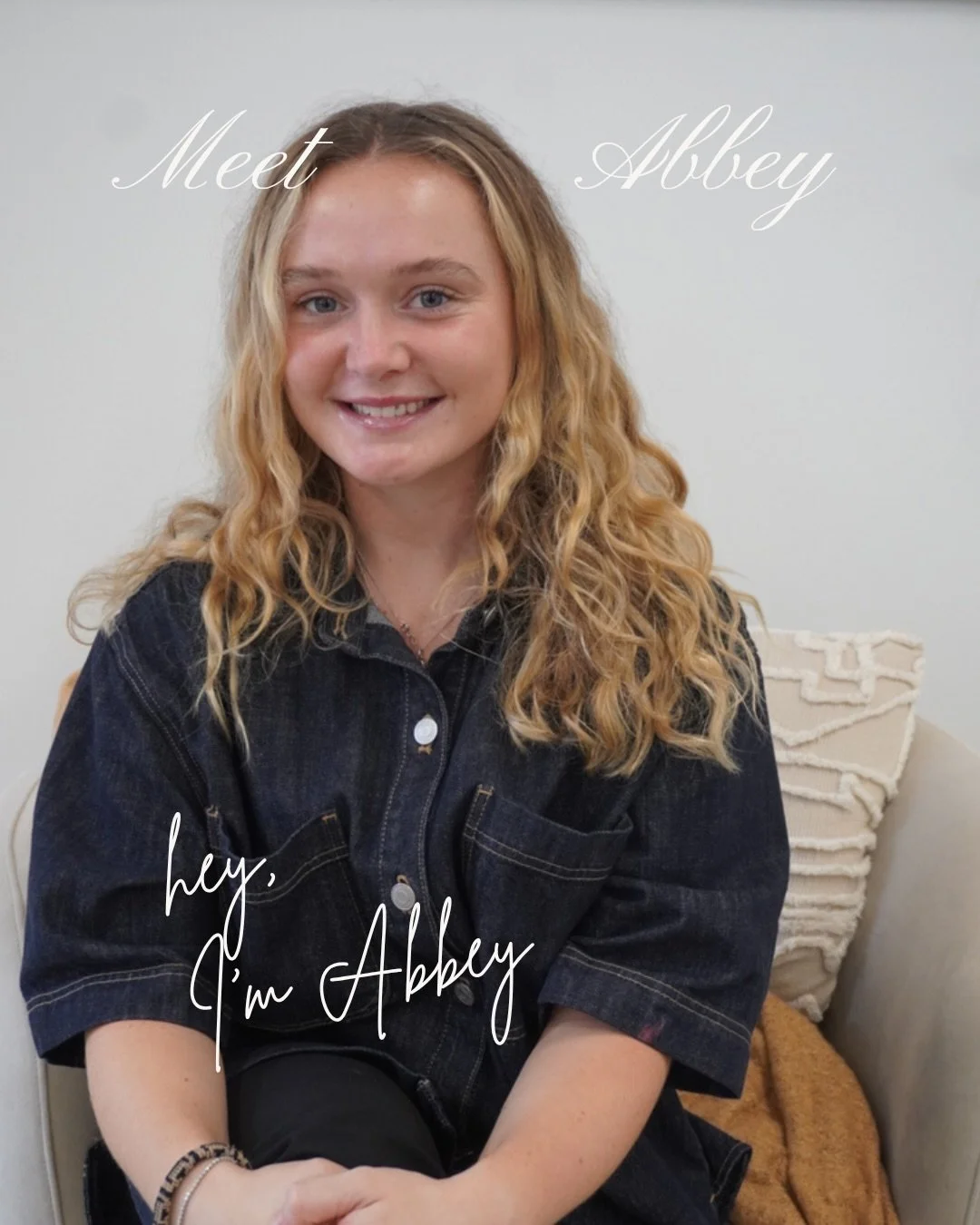 Meet Abbey,
Our Stylist | Salon Coordinator ✨

She loves both coffee and matcha depending on what her day has in store 🍓🍵

Her style is best described as business, thrift - combining both aesthetics in neutral tones, playing with structure and text