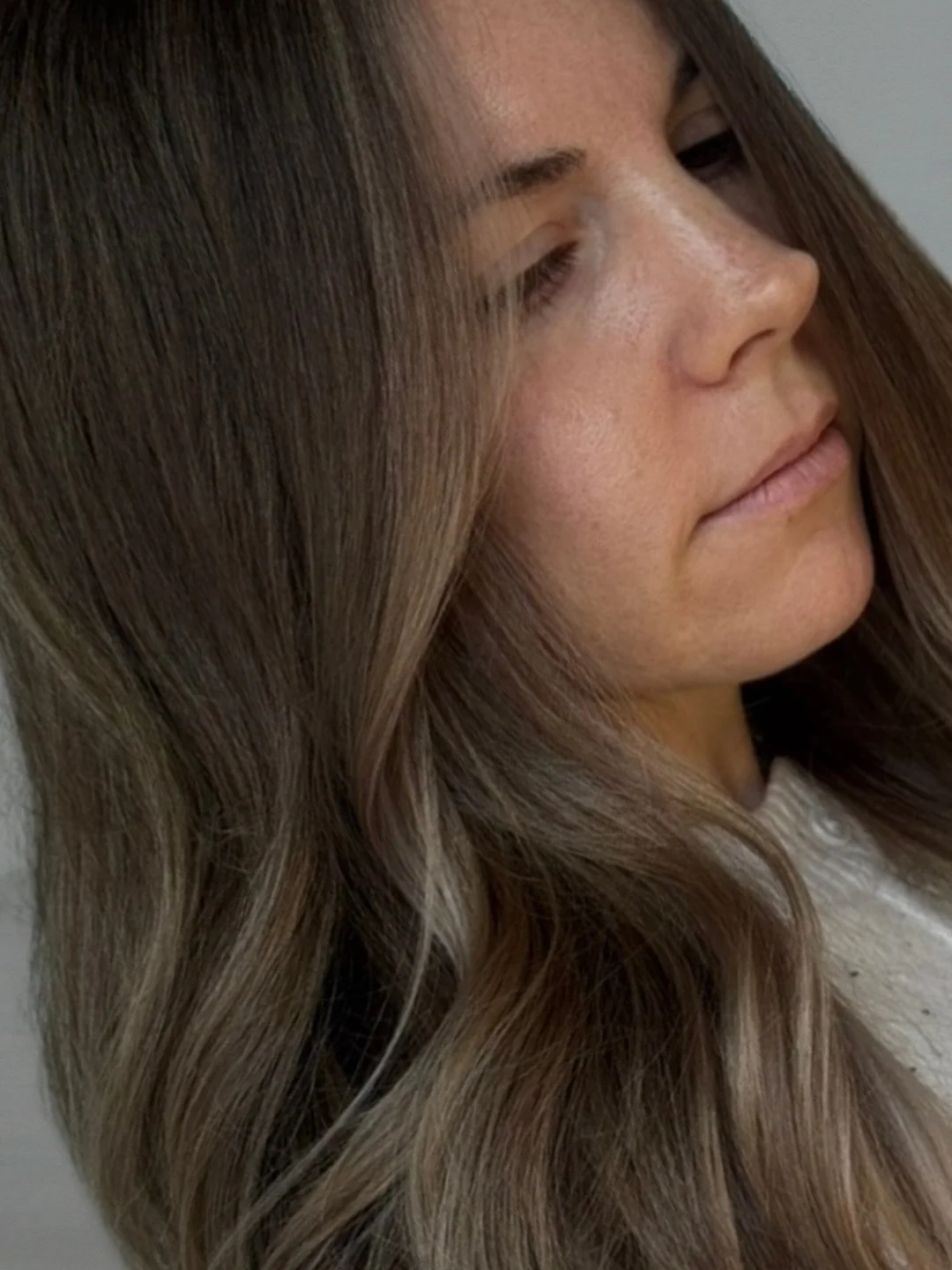 Creating hair dreams that build your confidence ✨

The goal was a soft, effortless balayage that enhanced our gorgeous clients skin tone | Dani created the results with a full head balayage, combining highlights, teasy lights, tip outs and a customis