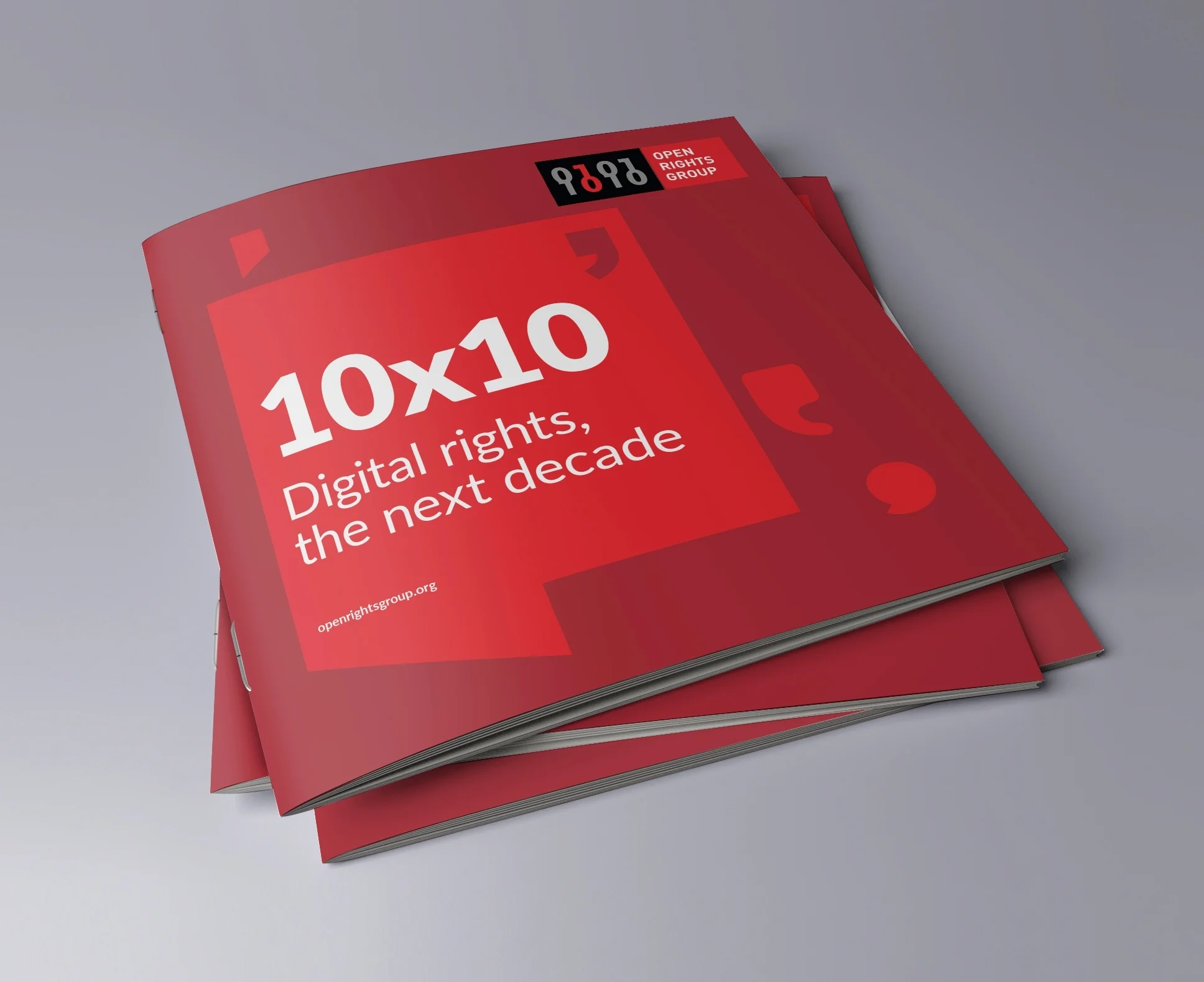 Mock-up_Brochure_21x21_1 2.jpg