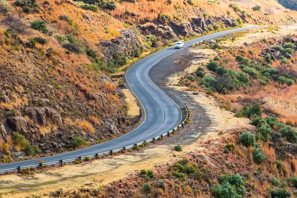 road-through-free-state-south-africa-tyson-jopson.jpg