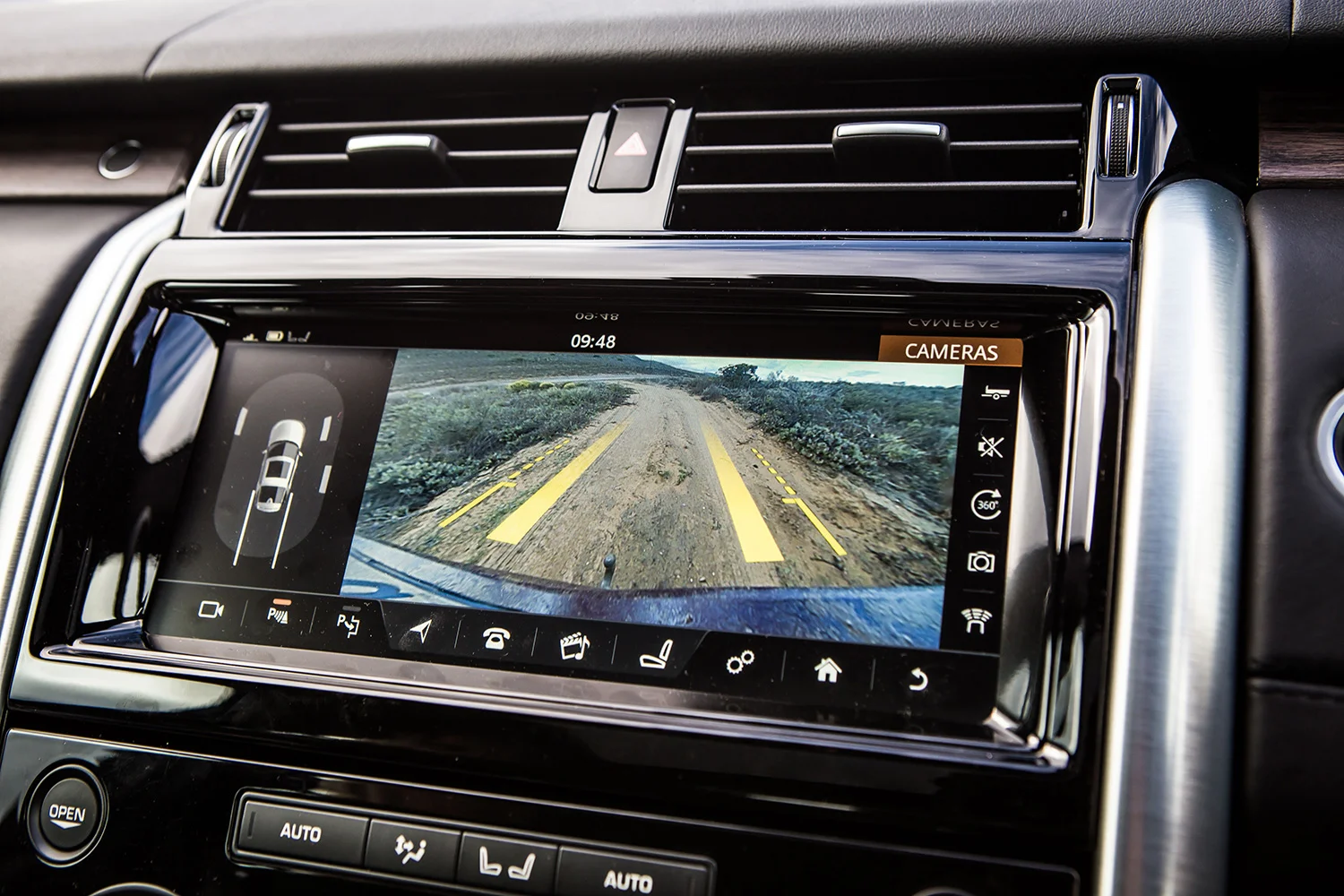 land-rover-discovery-4.jpg