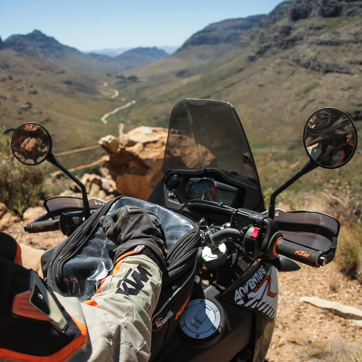 ktm-990-2.jpg