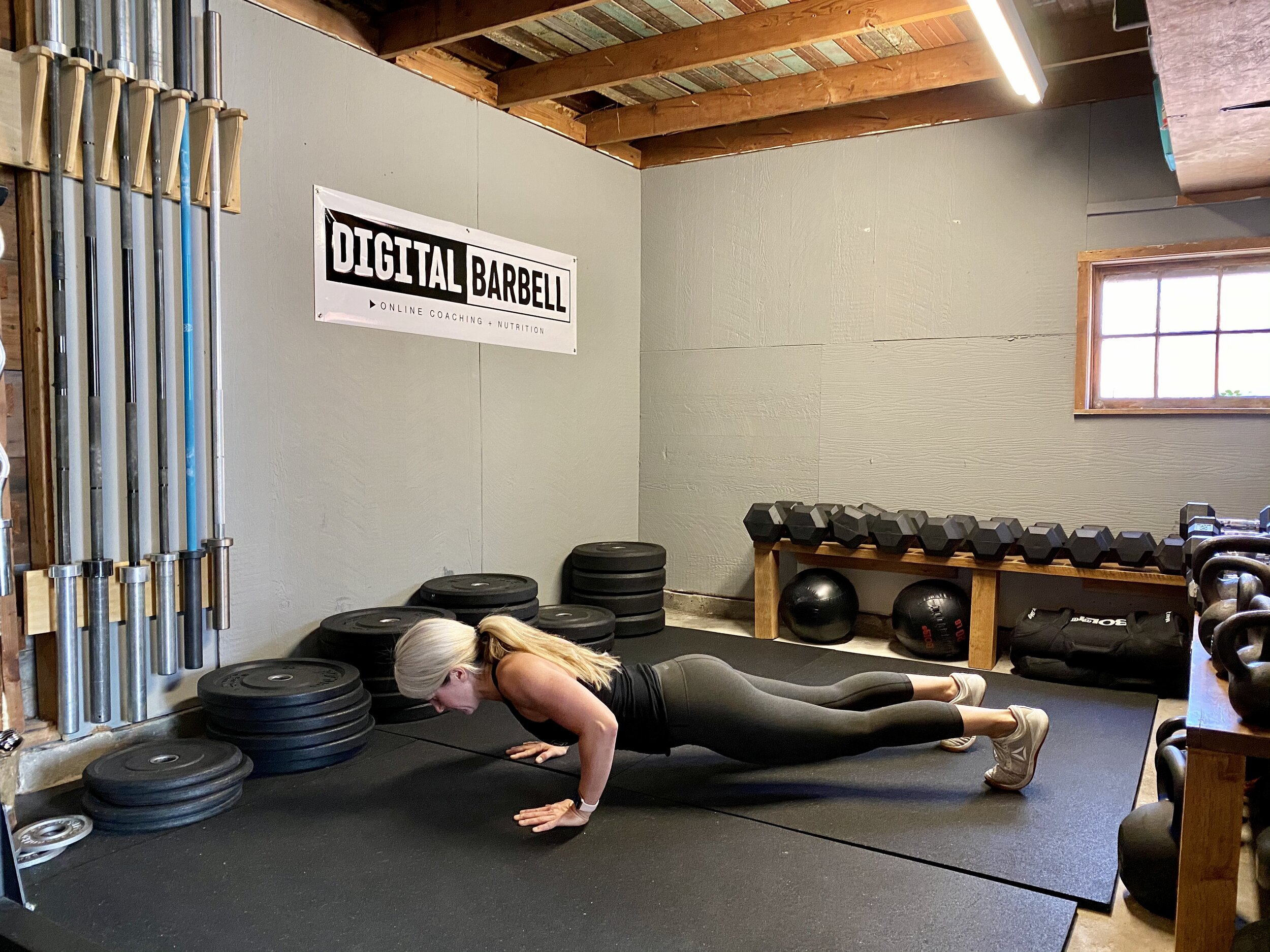 Not low enough: Chest and Thighs not in contact with the ground at the bottom of the push up