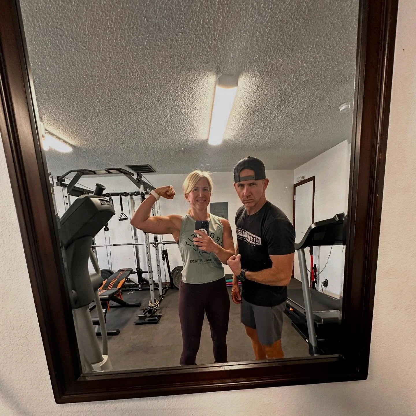 Is it me or is the lighting in this gym FANTASTIC 💪🤣

On busy days it&rsquo;s been awesome to have this place to use (and finding a rv park with a barbell &amp; squat rack is rare)!

For the first time since leaving home we&rsquo;ve been &ldquo;cam