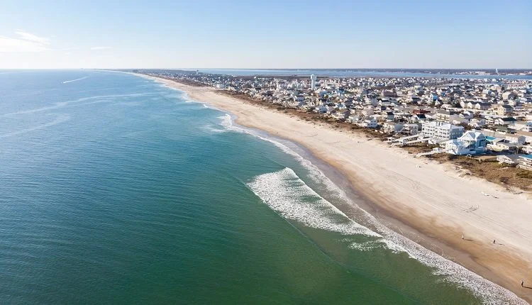 https://www.emeraldislerealty.com/blog/a-beginners-guide-to-the-crystal-coast-communities