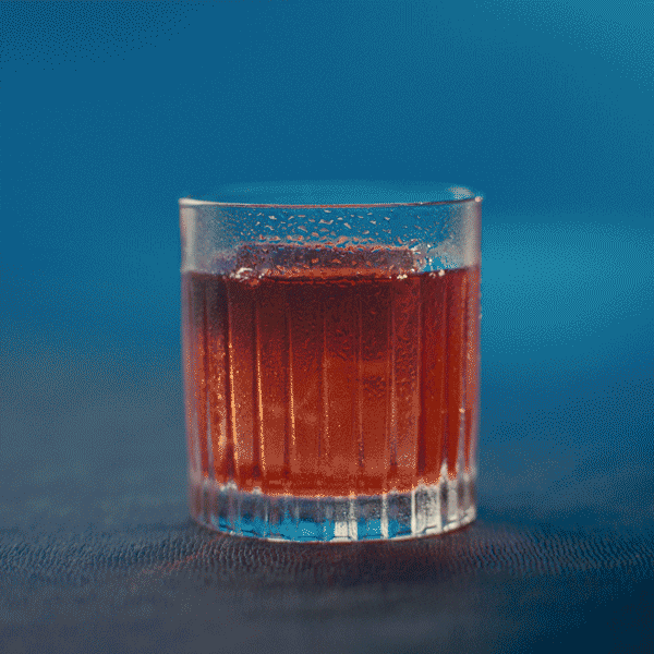 CAMPARI_HOWTO_NEGRONI_GIF_180129_LORES-FORPRES.gif