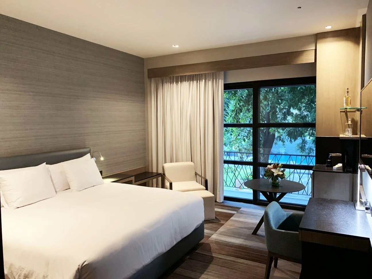 2019_CasaSalles_Room_004_1296x.JPG