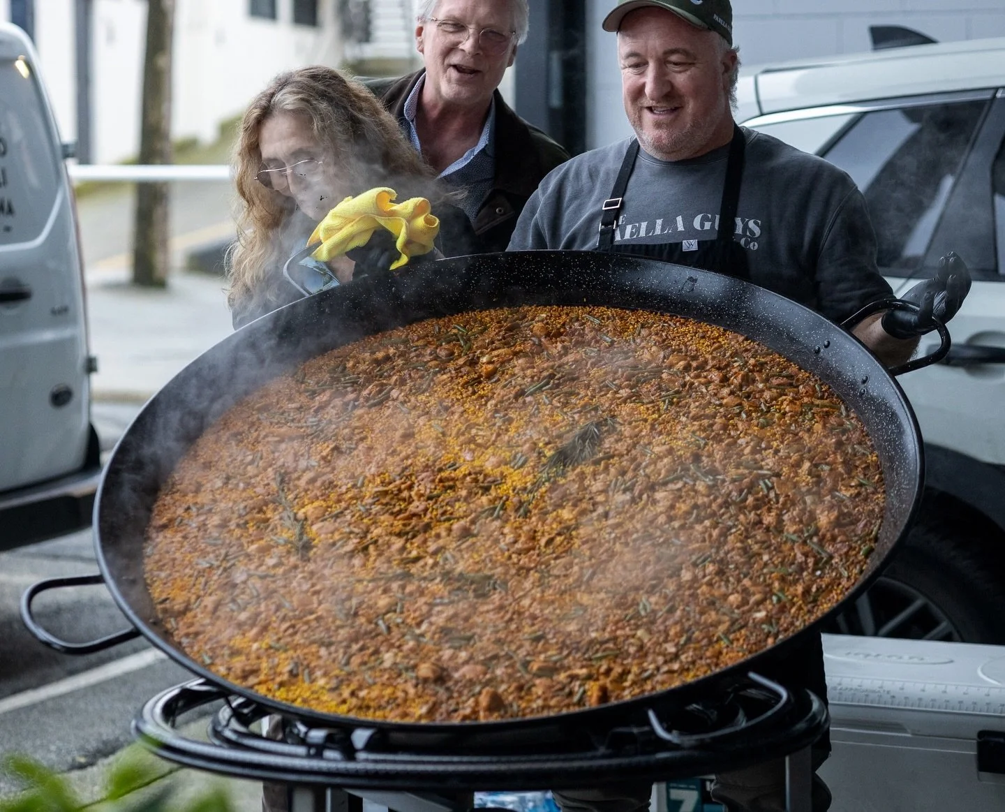 We had a great corporate event with our friends @cosentinocanada @cosentinocityvancouver Always a pleasure to be part of gatherings where people come together around a pan of paella.

From meetings and launches to ceremonies, celebrations, and specia
