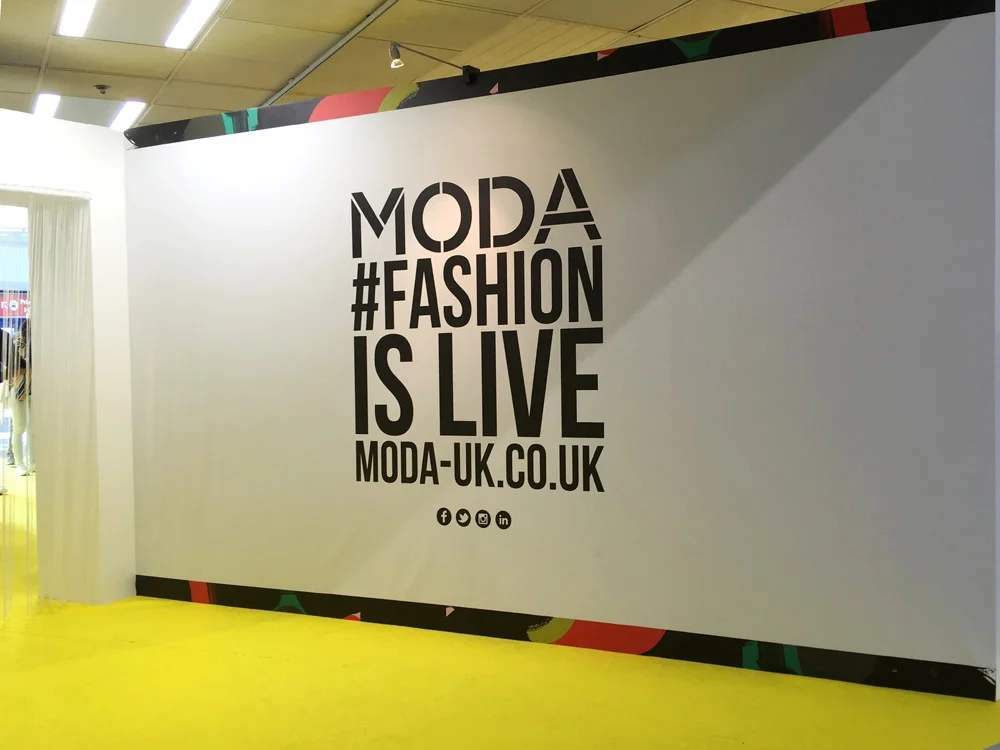 Clive Holloway Moda on site
