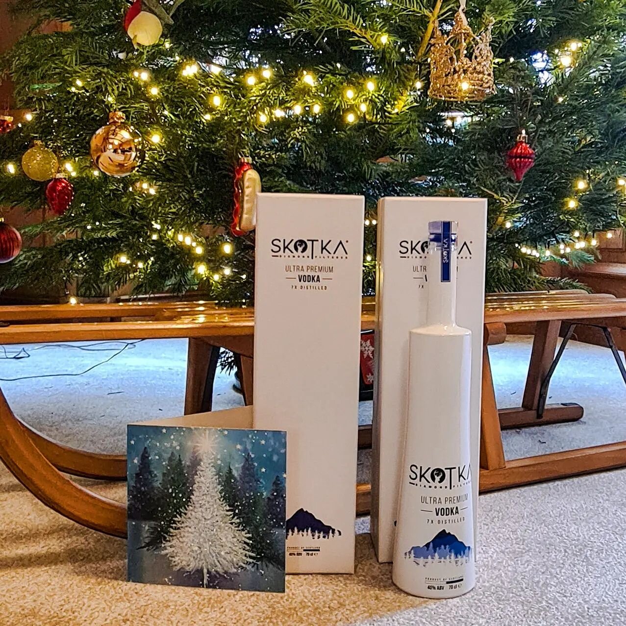 Know a vodka fan? Then get them something a bit different this year. An international Award Winning Scottish Vodka! We can even sort out the Christmas card for you 🥰

Last day for Christmas gifts 23rd (choose DPD Next Day).

Cheers 🍸

.
#vodkagram 