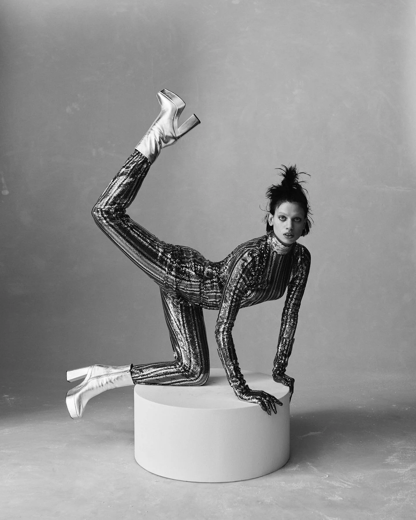 The cover story of The Altered States Magazine, 'World Without End SS23' features full look worn by Lily McMenamy 🏹🖤

Creative Direction @tascreativestudio
Photographer @sarahpiantadosi 
Stylist @hannahelwellstylist
Hair Stylist @Anthonyturnerhair
