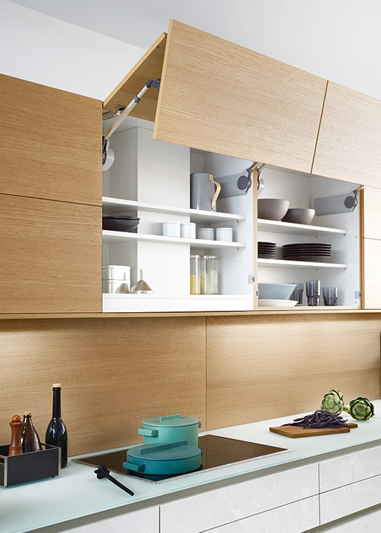  Hood integrated upper cabinets  