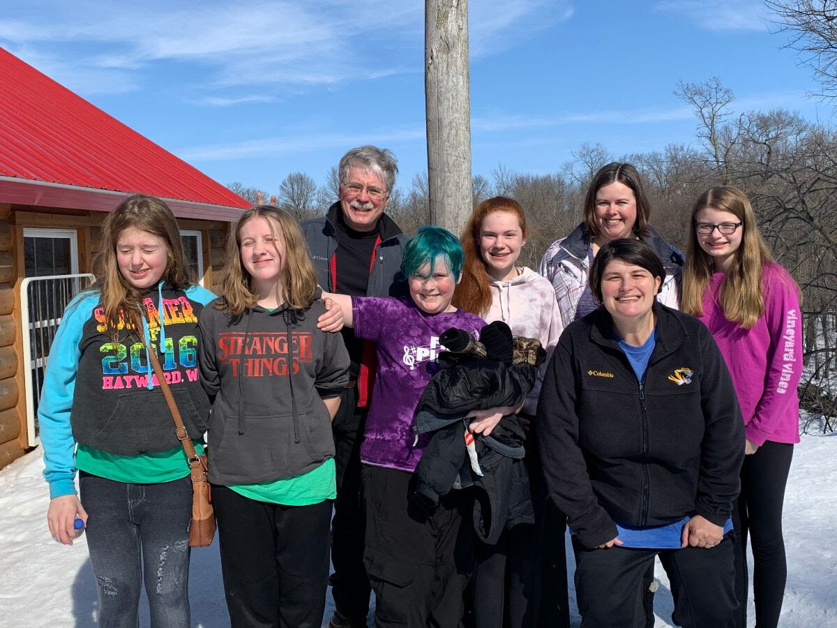 022220 FPCYG snowtubing group posed.jpg