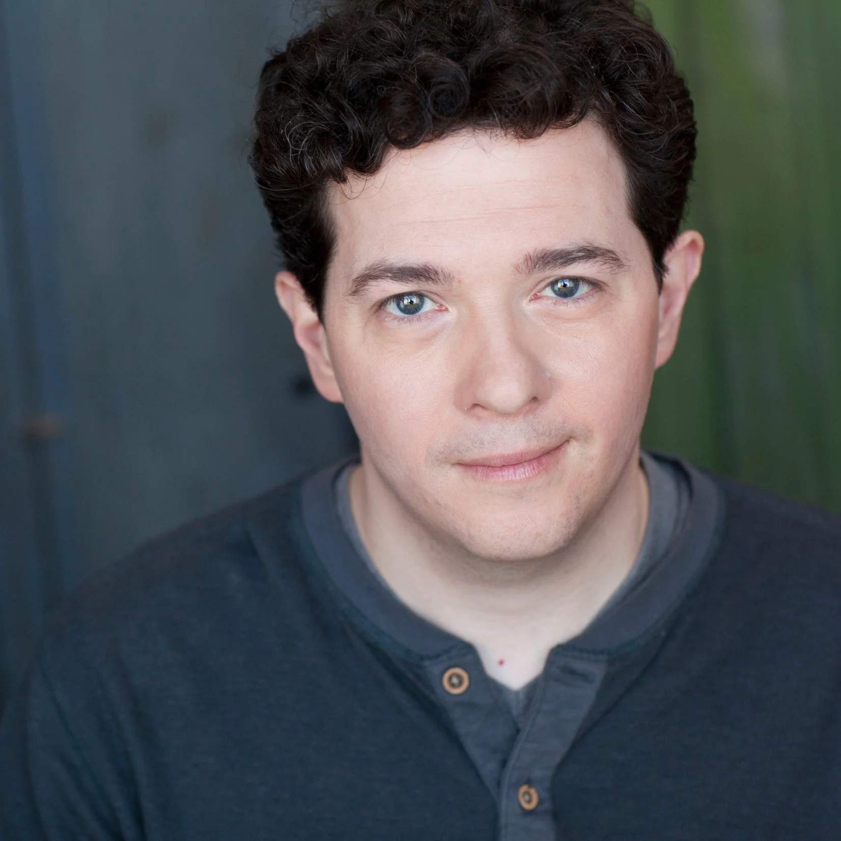 Sean+Thomas+headshot3.jpg