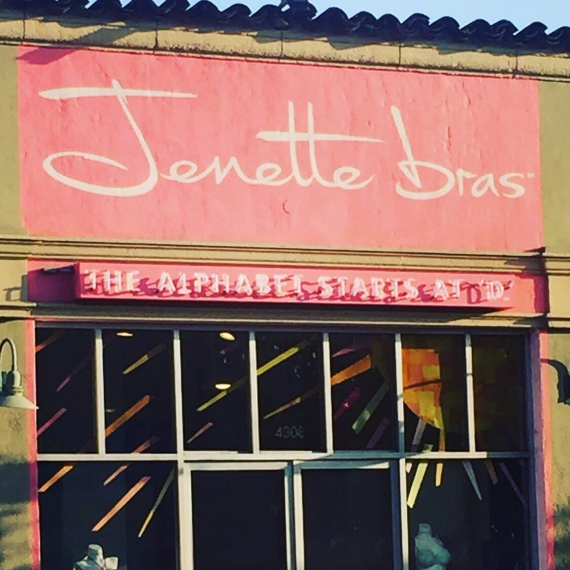We love @jenettebras_la! Please check them out and buy some bras!!