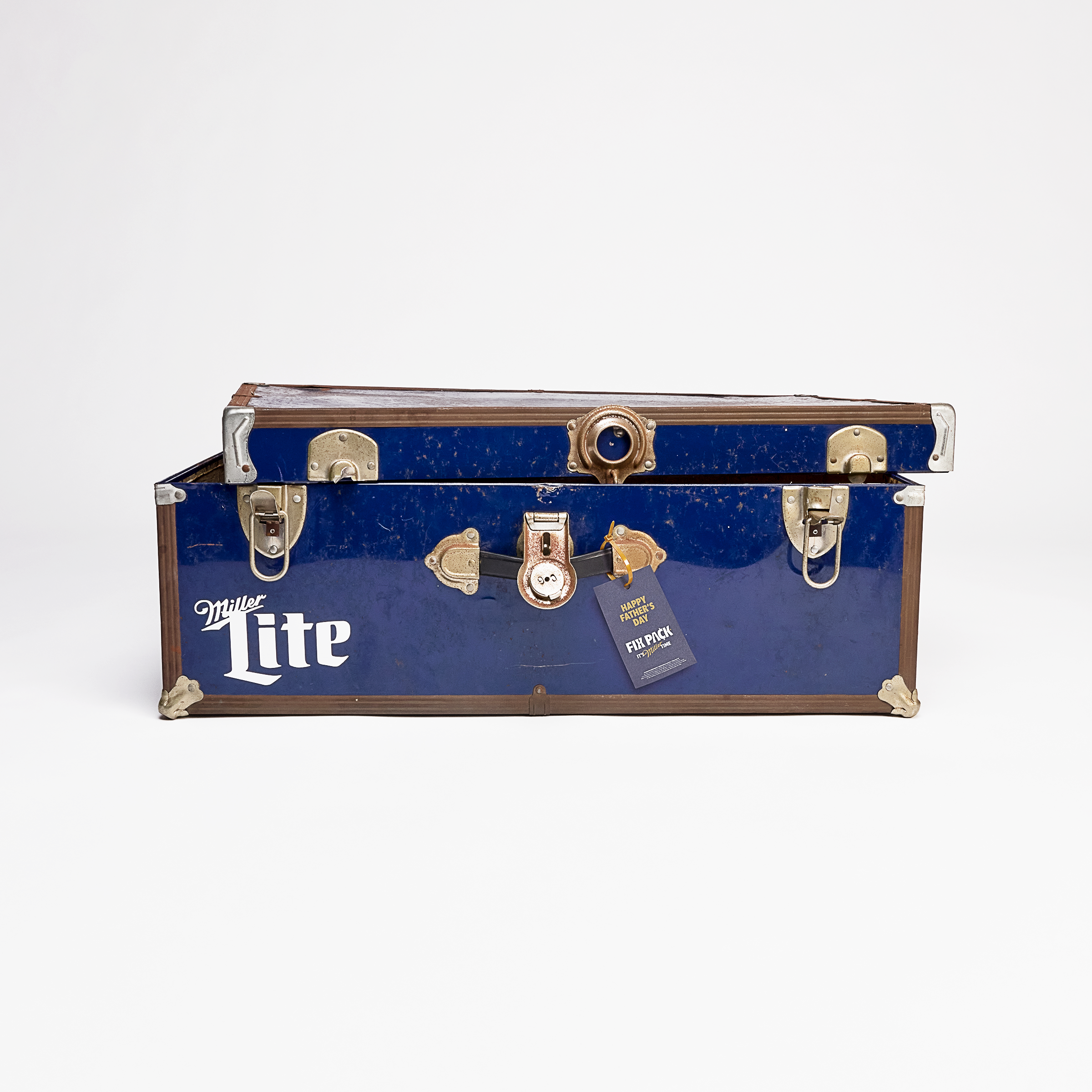 75 Blue Trunk.png