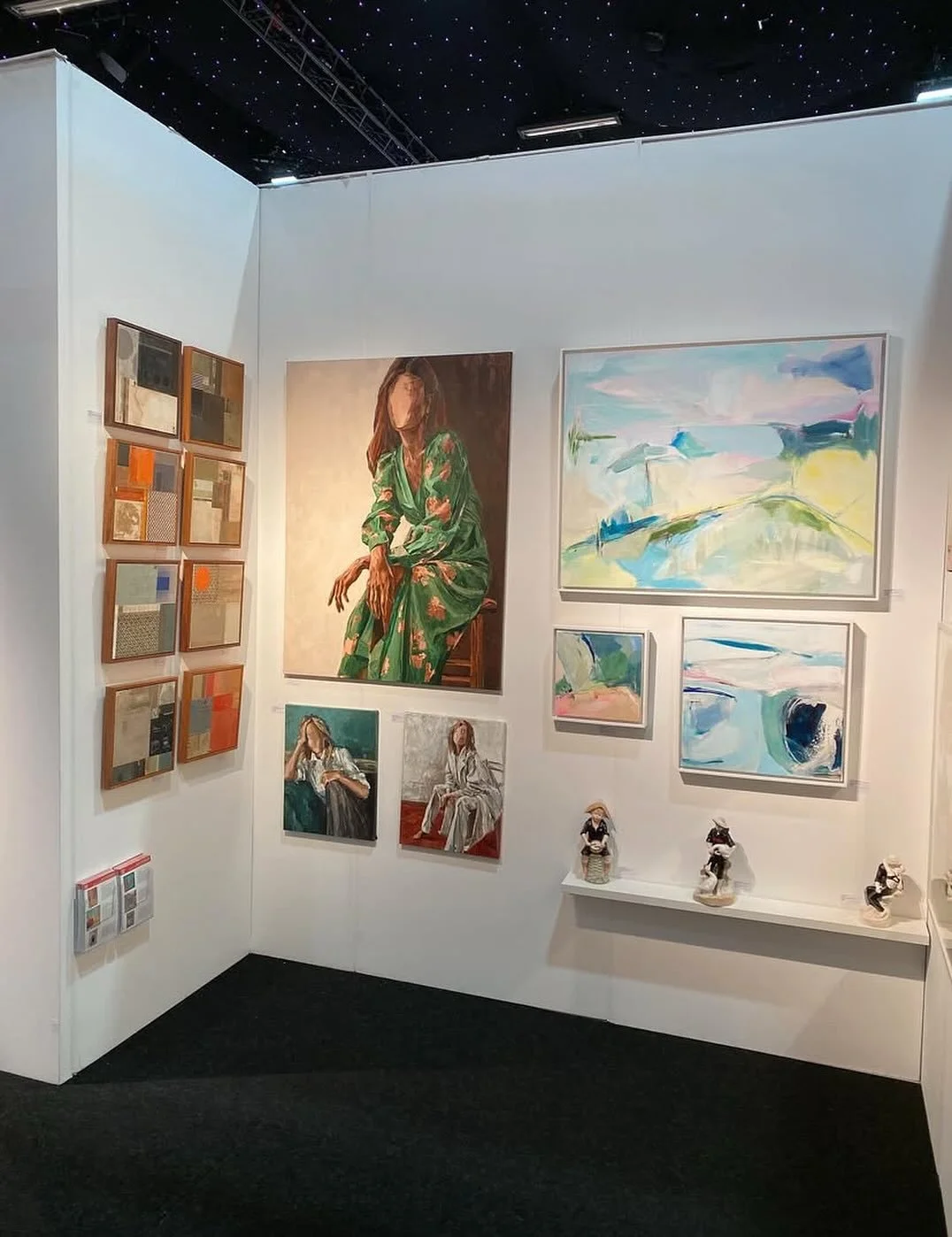 Last day of the Autumn Battersea Affordable Art Fair today 🍂 Lovely to be showing a selection of paintings with @wills_art_warehouse on stand F2! 

@affordableartfairuk 

#abstractlandscapepaintings #expressivepainting #affordableartfair #battersea 