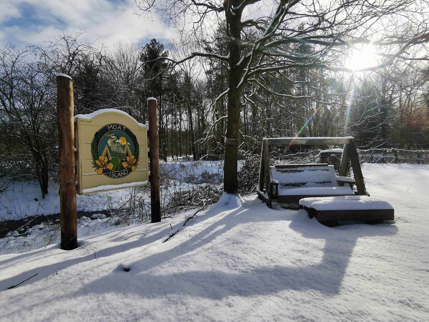 What a great day it has been already 😁 Loving the snow! We hope you are all enjoying it too ❤️🌨️❄️🌨️❄️🌨️❤️
.
.
.
#glamping #norfolk #norwich #moatisland #wildswimming #snowplacelikehome #beastfromtheeast
