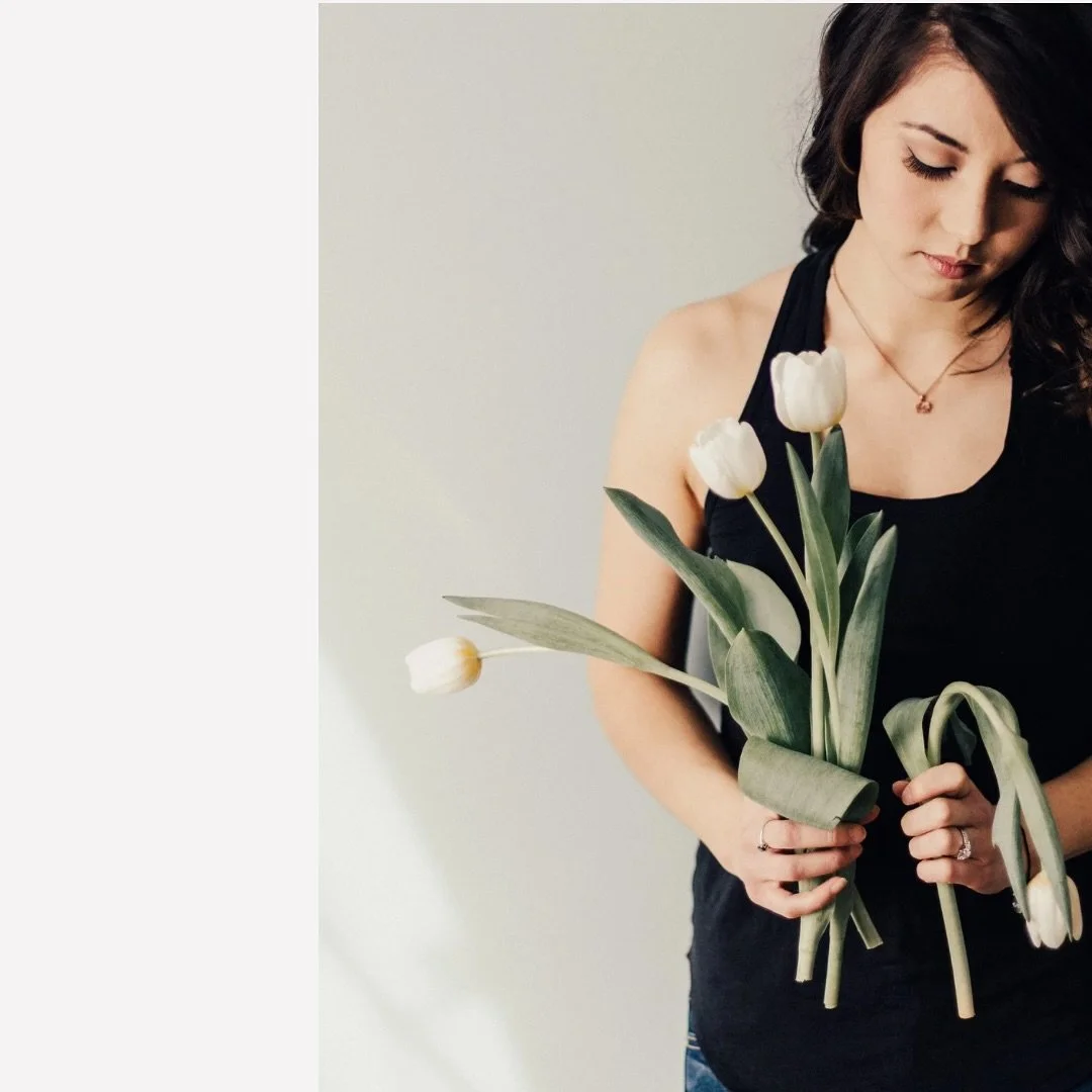 Thinking of my angels today and the angel stories I have had the chance to hear over the last decade in support groups Ive lead, women circles and  grief walks programs 🐘 

I hope healing on your heart 
✨💜