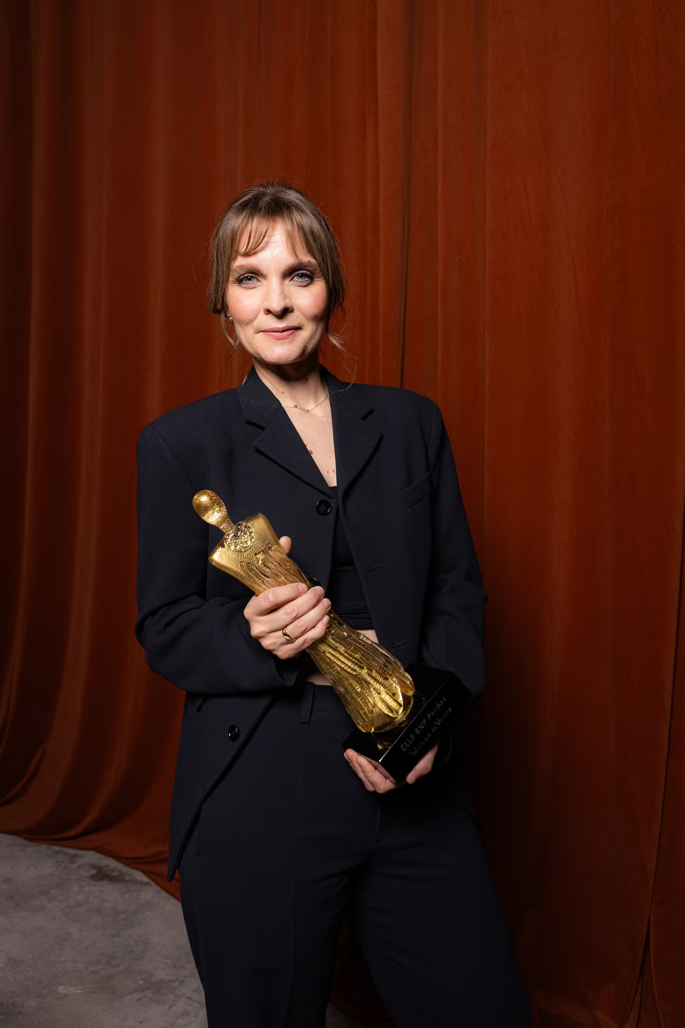 Hildur Guðnadóttir Wins Best Cinema Composer at ELLE BNP Paribas Women in Venice