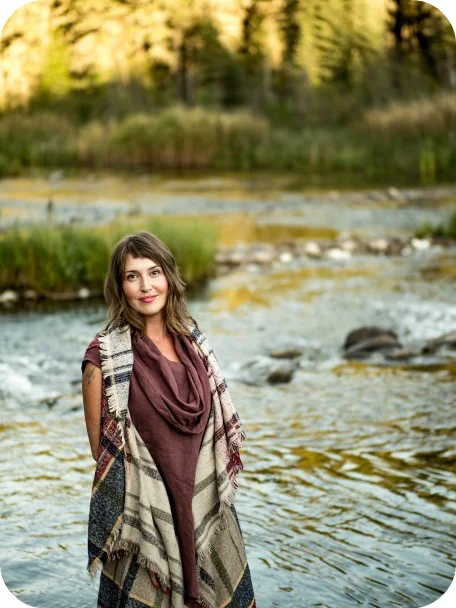 Tara Preston helps spirited women be the prosperous, visible, empowered women they were born to be.