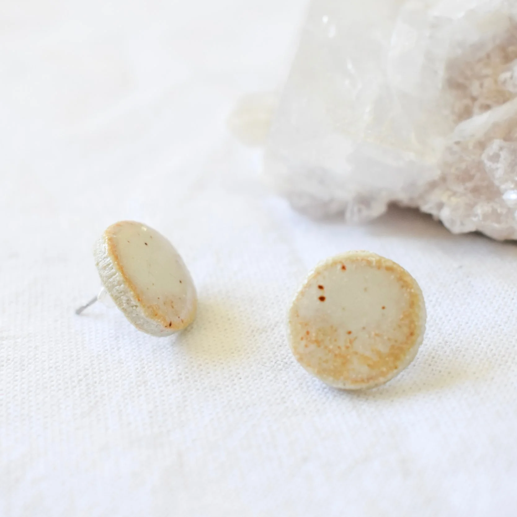 Sandy Studs