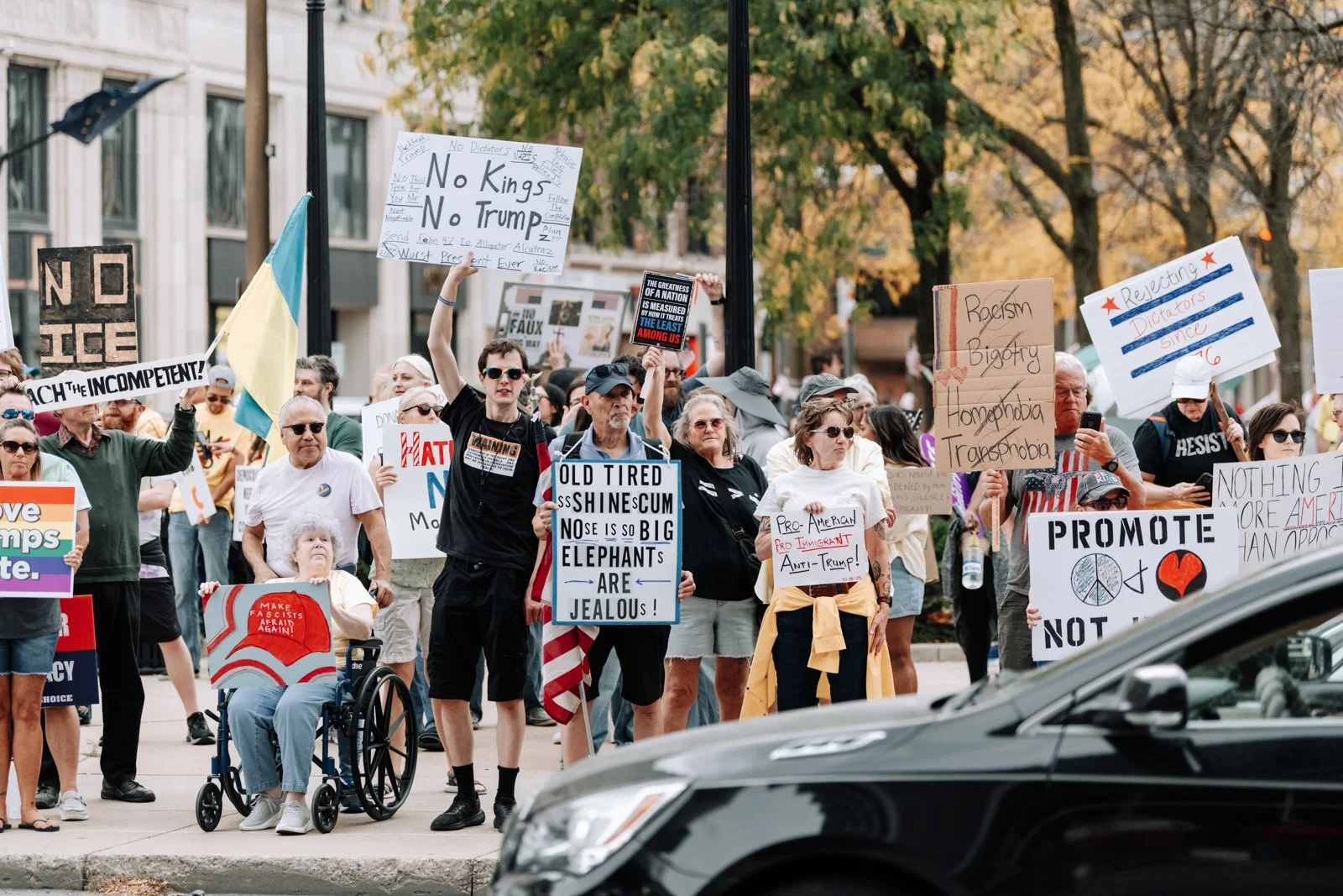 RachelVonArt_RachelVonStroup_protest_nokings_FortWayne_FortWaynePhotographer-18.jpg