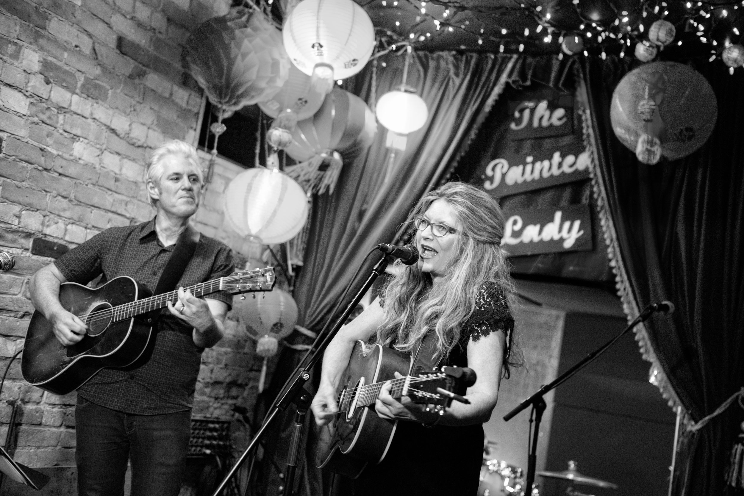  Steve Briggs and Isabel at the Painted Lady. Photo by Lori Whelan 