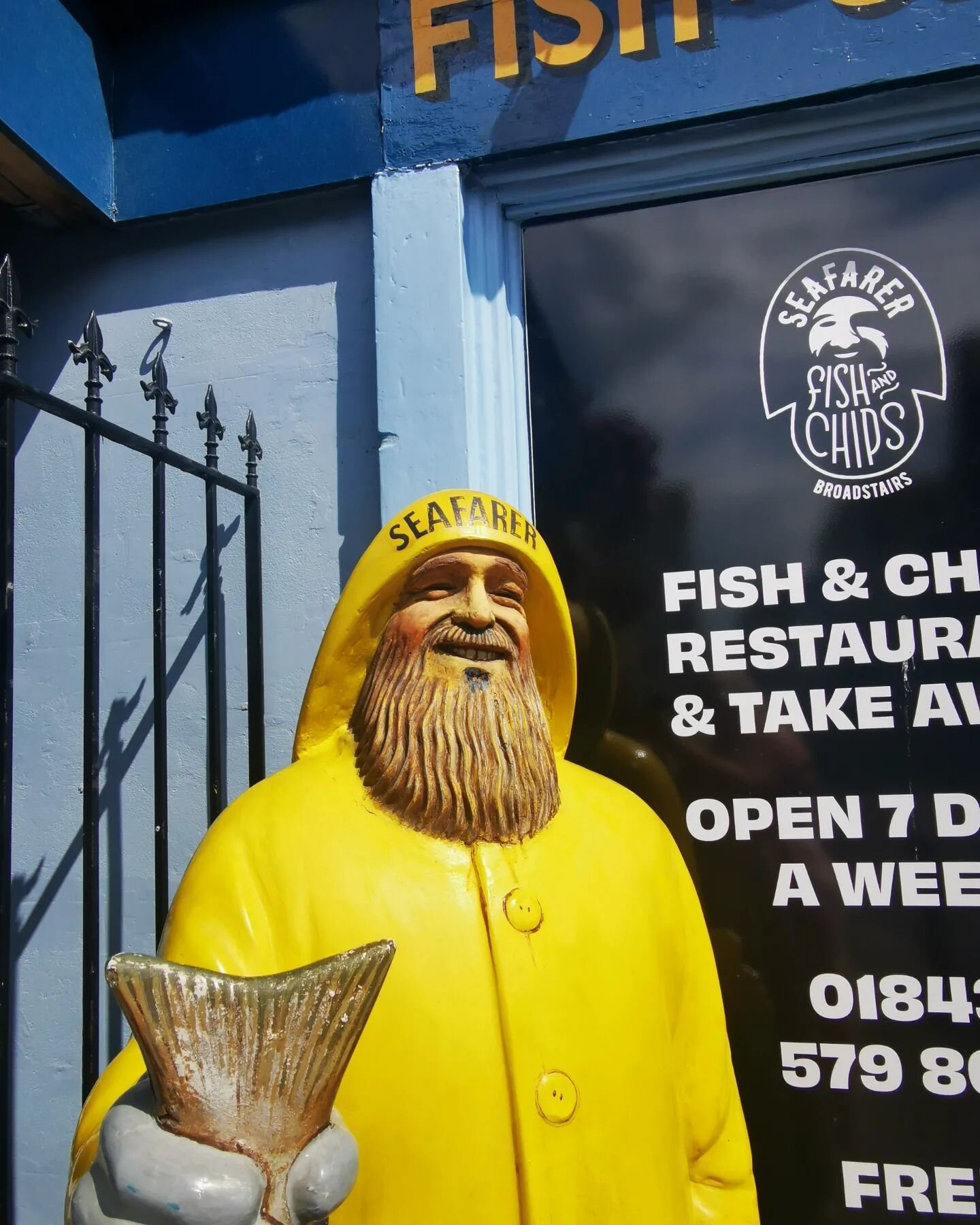 Let's talk fish &amp; chips...

We all know seaside towns wouldn't be complete without the British classic that is fish &amp; chips. So here are some honourable mentions for great chippies in Ramsgate and Broadstairs...

🐟 PETERS FISH &amp; CHIP FAC