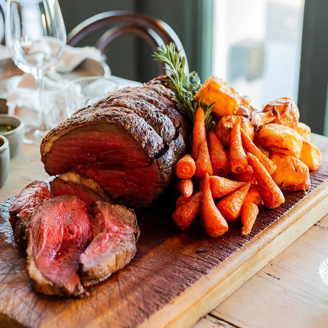 You can't beat a hearty Sunday Roast after a winter walk on the beach. Albion House is our favourite go to place for roast, with everything cooked to perfection. 

We are a little biased as @albionhouseramsgate is our sister brand but we can assure y