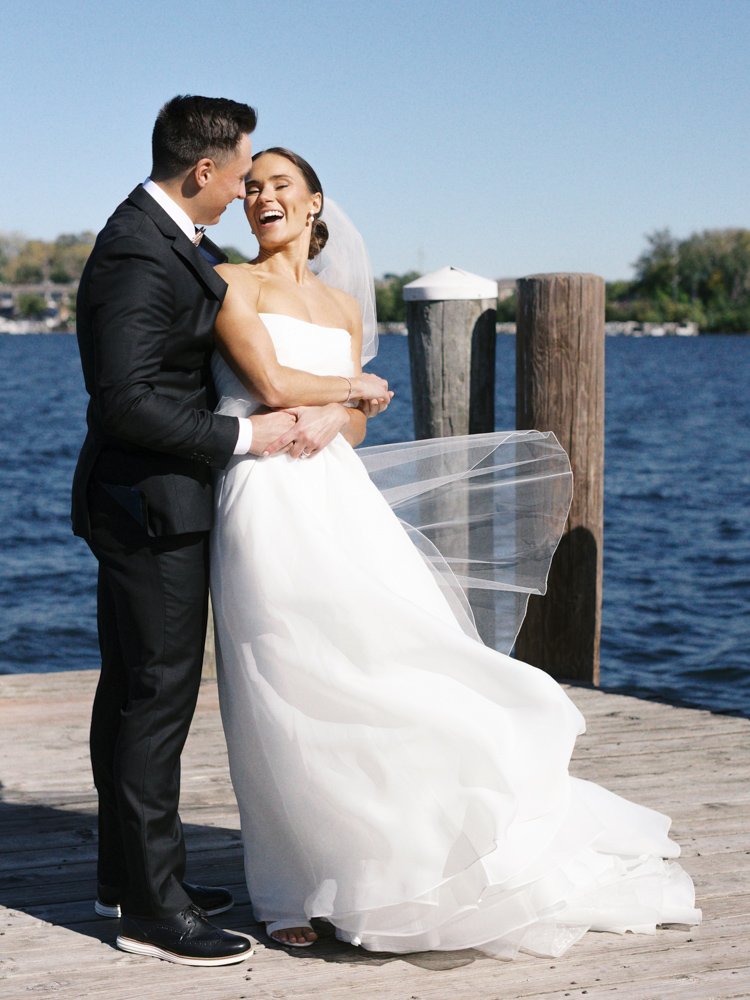 Lake_Minnetonka_Wedding_PhotographyC11A3374-Edit.jpg