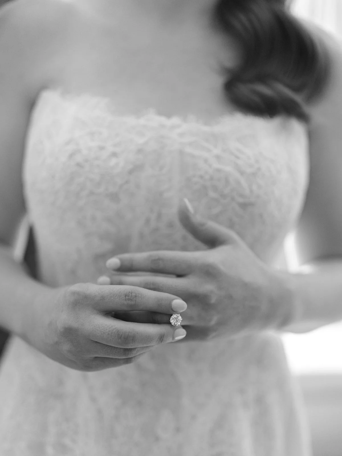 UniversityClubofChicagoWedding_GettingReady00001.jpg