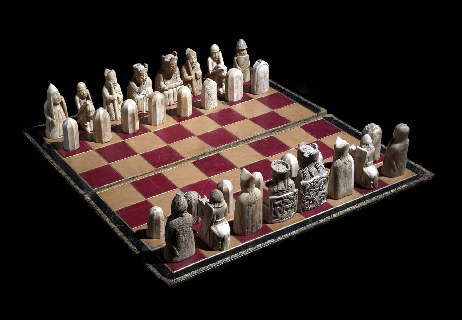 14-08-2017-14.10.06_lewis_chessmen.jpg
