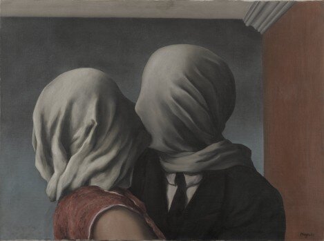 Magritte.-The-Lovers-469x349.jpg